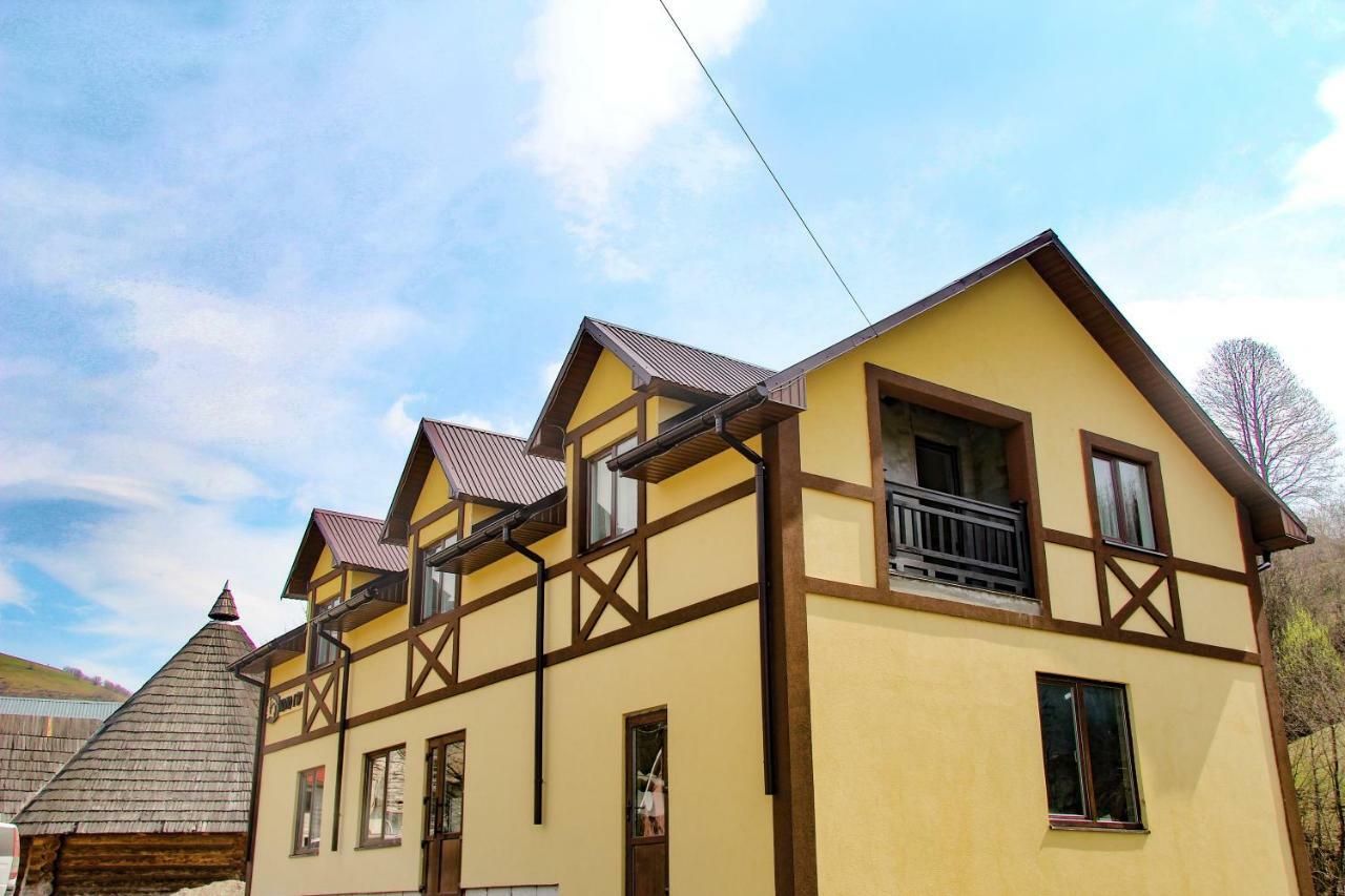 Hotel Коло Гір Kolotschawa Exterior foto